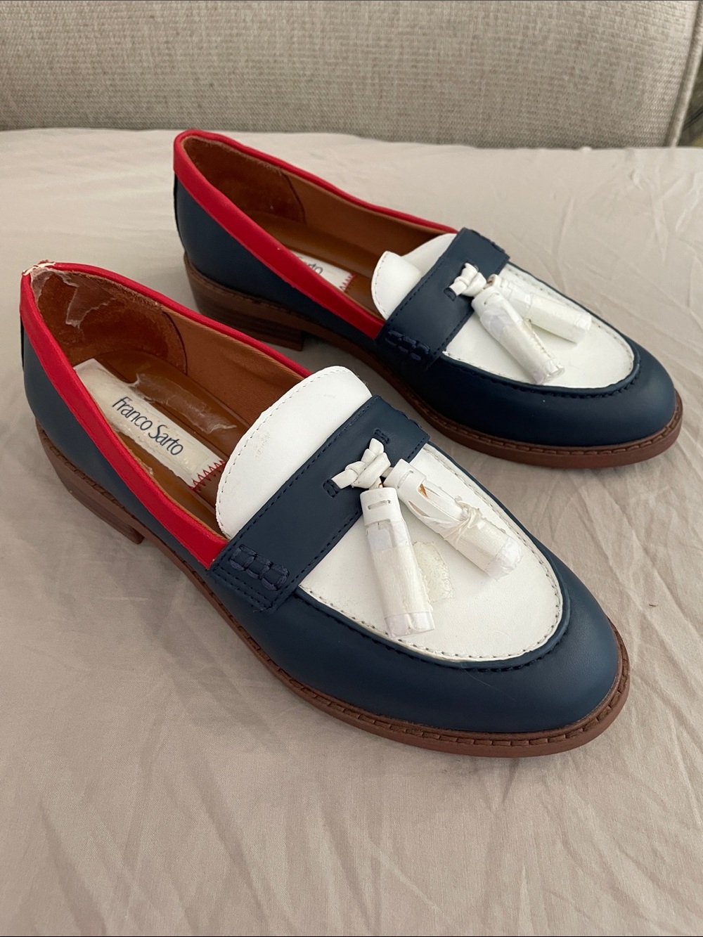 Franco Sarto Navy, White & Red Tassel Penny Loafers • Sz 7W